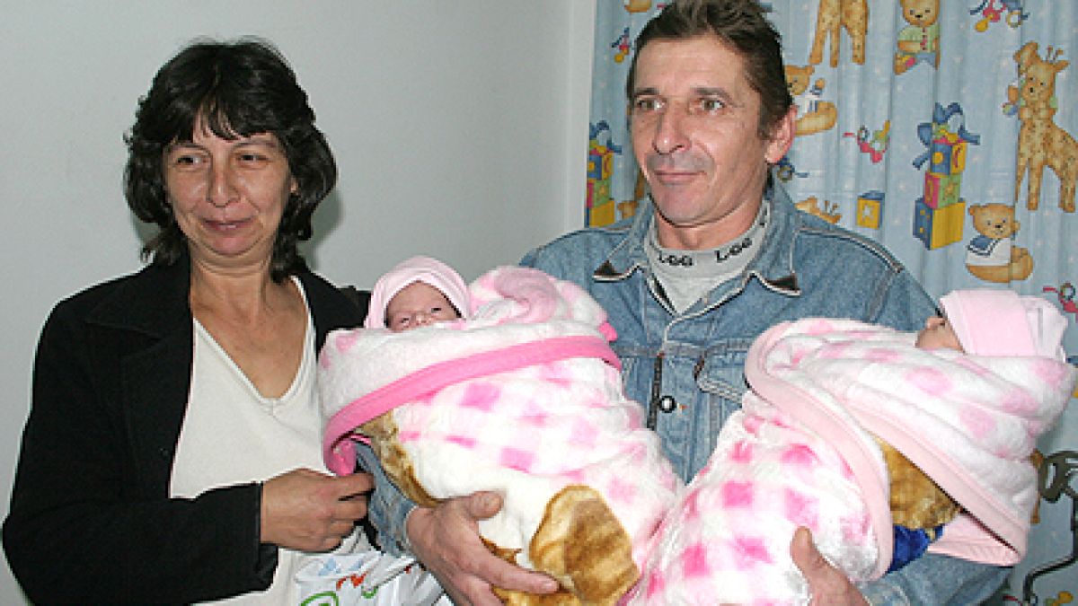 Изписаха от родилното жената с 13 деца