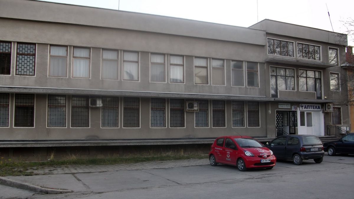 Лекари гониха гол пациент беглец