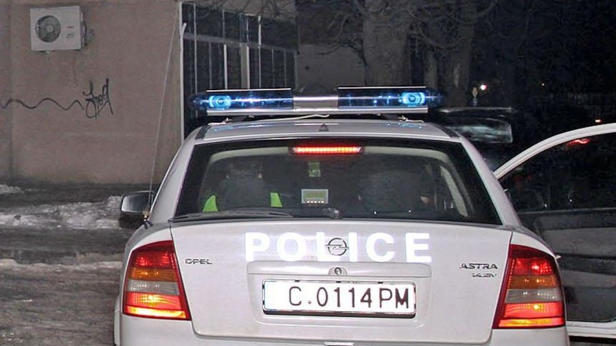 Млада жена отвлечена от бившия си сводник
