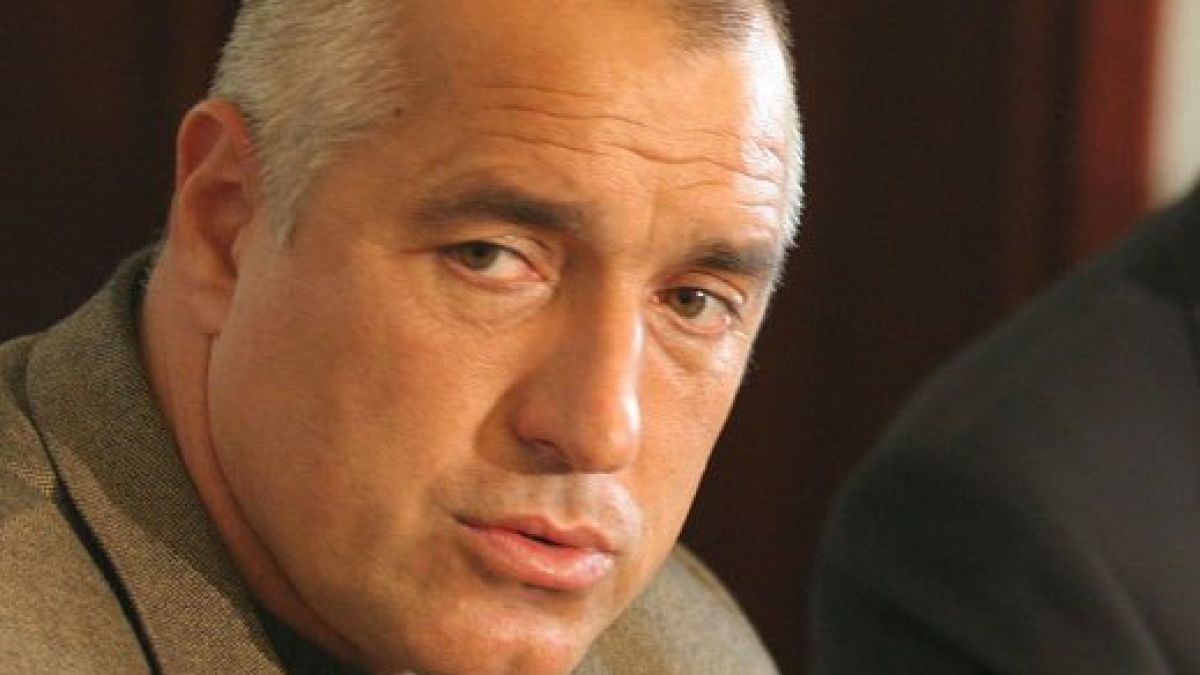 Борисов: Мигар няма толкова по-красиви, по-харизматични мъже в държавата. Точно до мен опряха...
