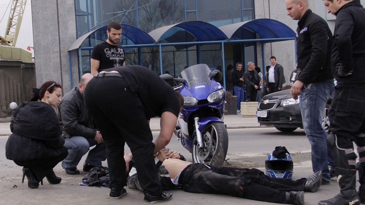 Моторист се вряза в автобус