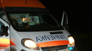Бебе полетя от третия етаж и оцеля