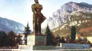 Откриха нещо отвратително в центъра на Враца