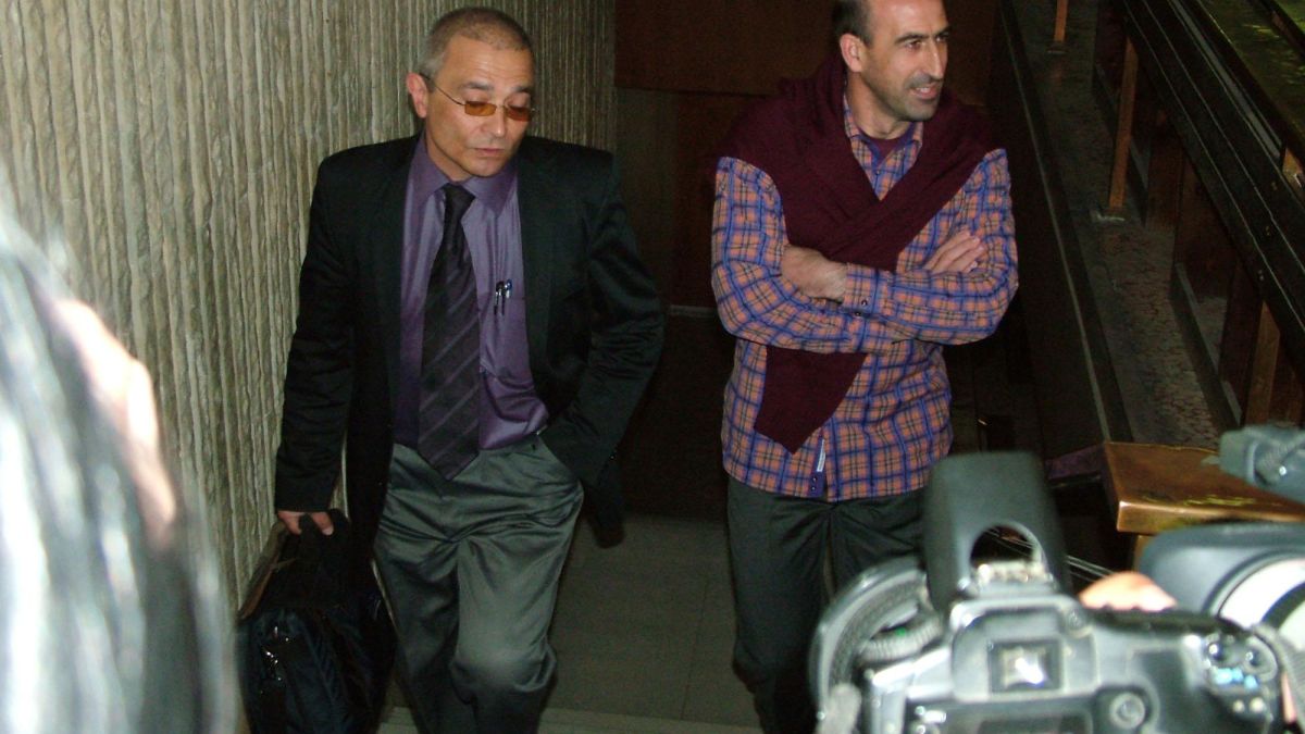 Лечков се явил в съда без документи
