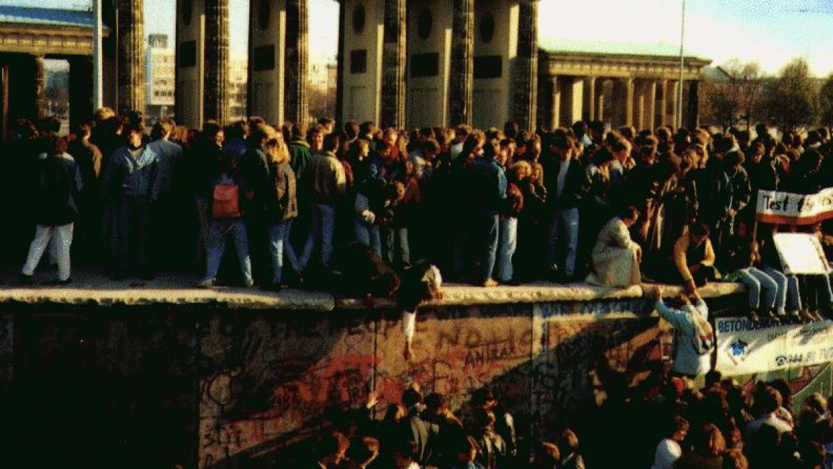 20 години след свободата Източна Европа рискува да я загуби
