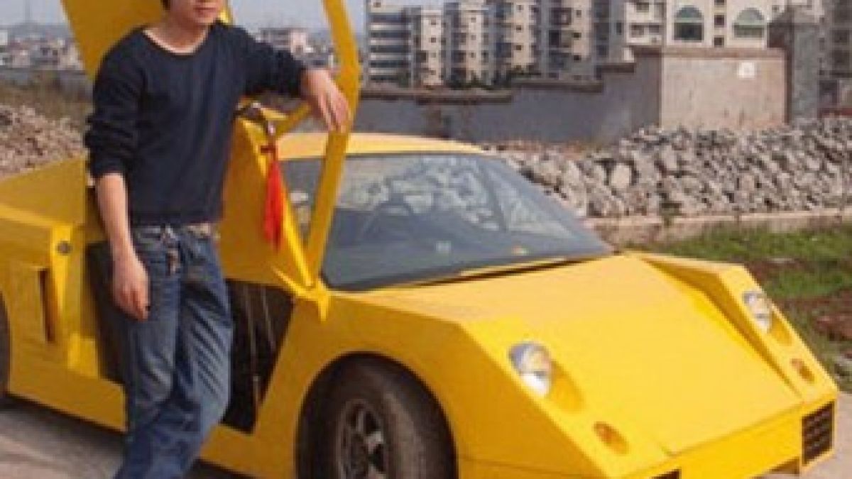 Китаец си построи автомобил за три хиляди долара