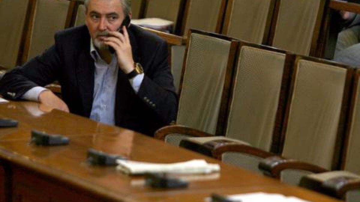 ДПС: Нешева дали разбира от бюджетни сметки?