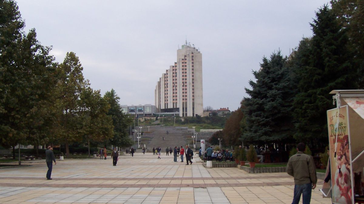 Съветник иска “Разград- последният бастион на комунизма”
