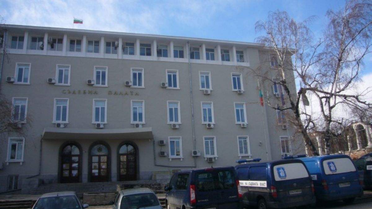 Оставиха "Сладурите" в ареста