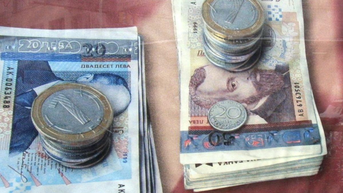 Млада лихварка пипна полицията в Стражица