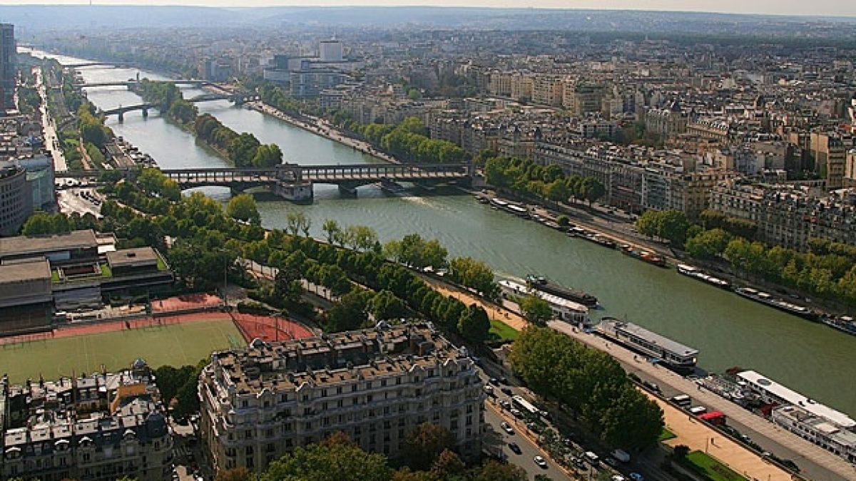Български труп изплува от Сена