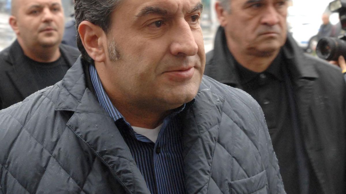 Лучано не е давал подкрепата си за Алексей Петров