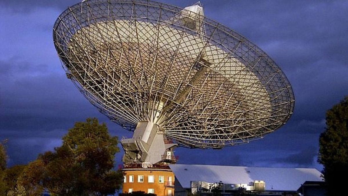 Астрономи ще търсят извънземни на 86 планети