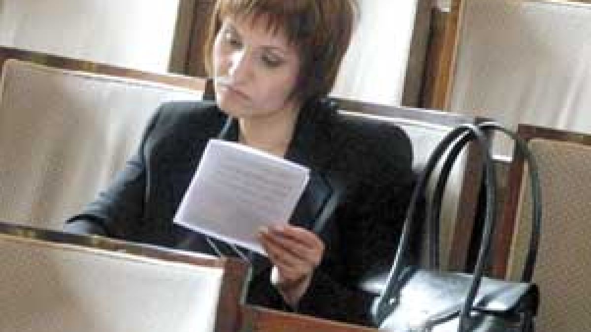 Заместничката на Митрева поема НОИ до избора на титуляр