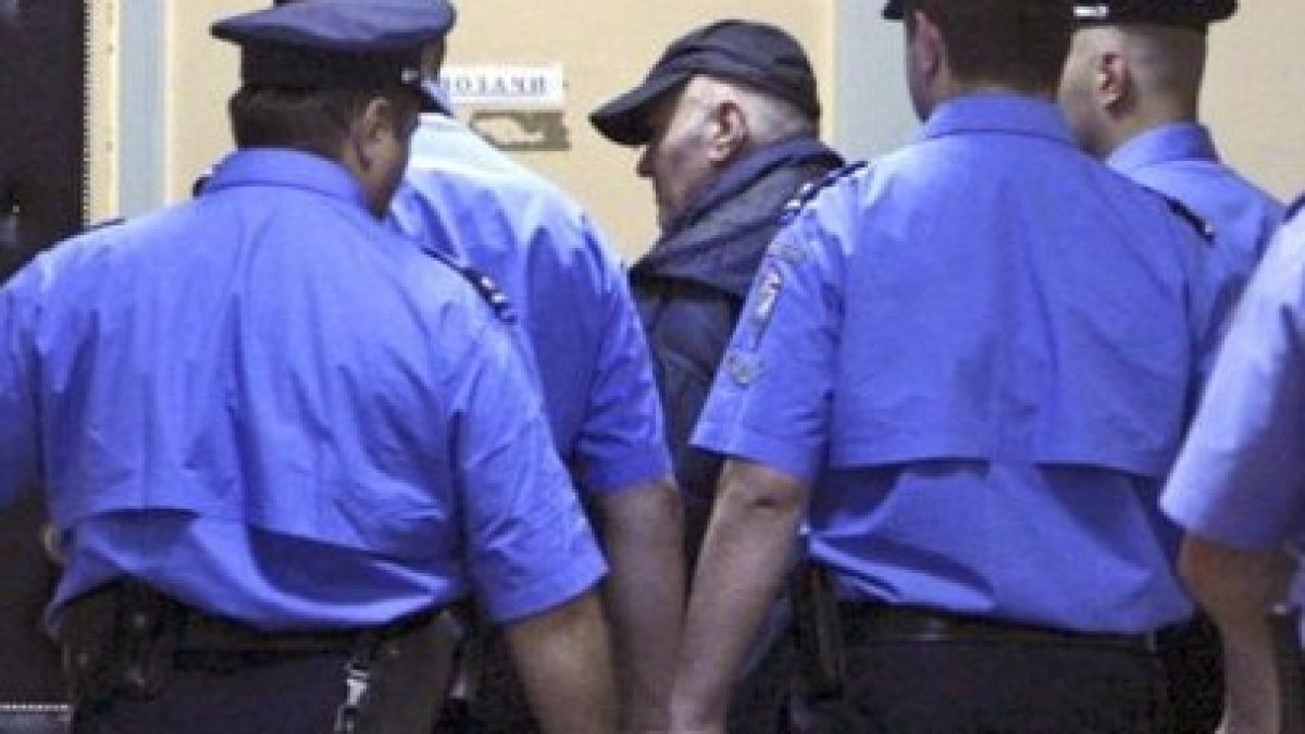Ратко Младич се напика в съда