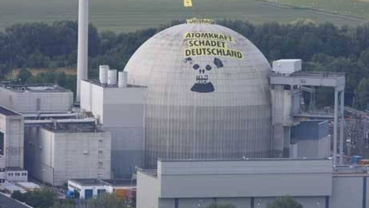 Германия спира всичките си атомни централи