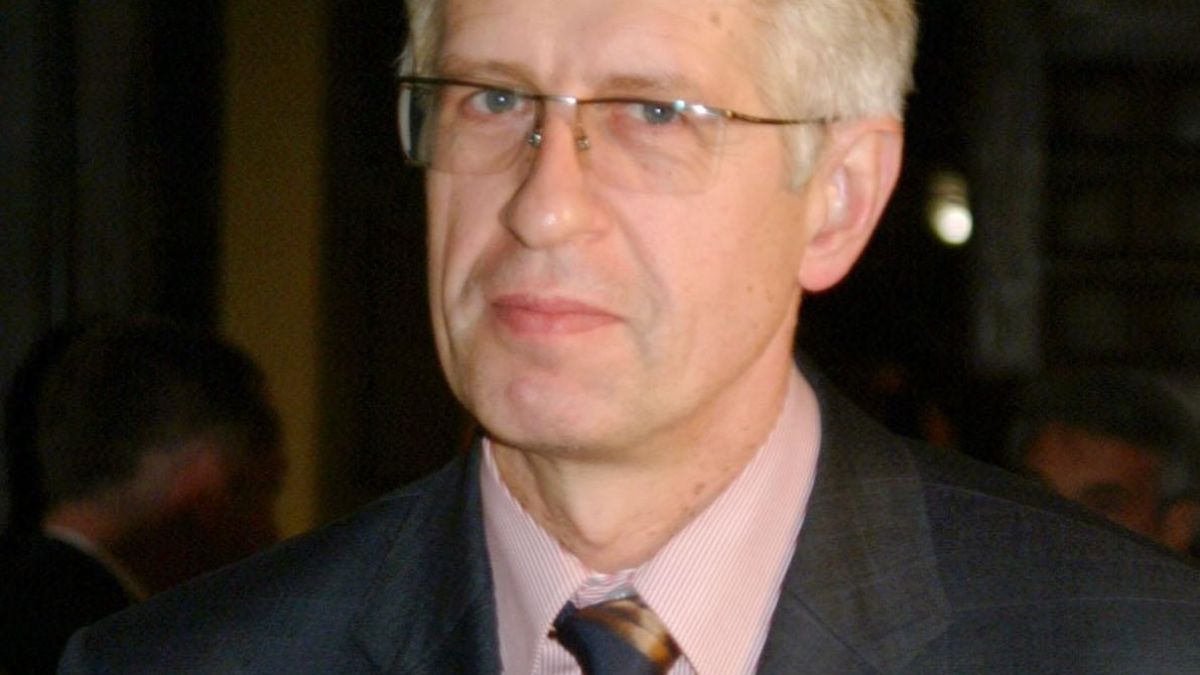 Румен Овчаров: Ако "Белене" е гьол, това е защото ГЕРБ прекрати проекта