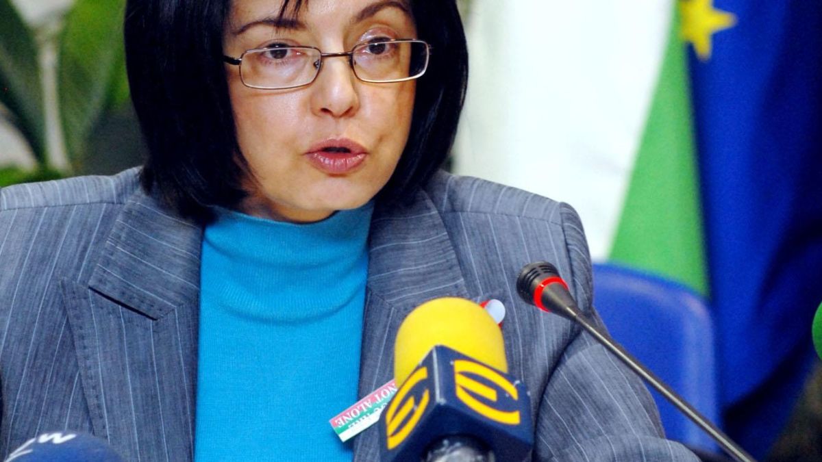 Меглена Кунева взела 1 200 000 евро, за да се оттегли от Брюксел