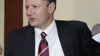 Миков и Цветанов се сдърпаха за МВР