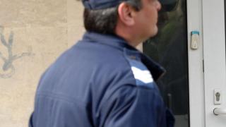 Задържаха чевръсти апаши в Луковитско
