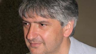 Лъчезар Иванов иска проверка на хонорарите си