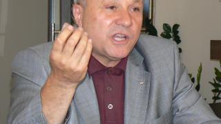 Бивш депутат си го връща на кмета на Хасково