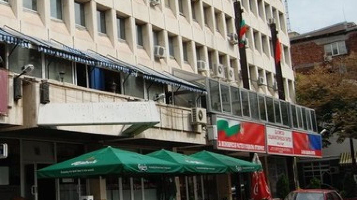 Левицата тайно избира президент утре