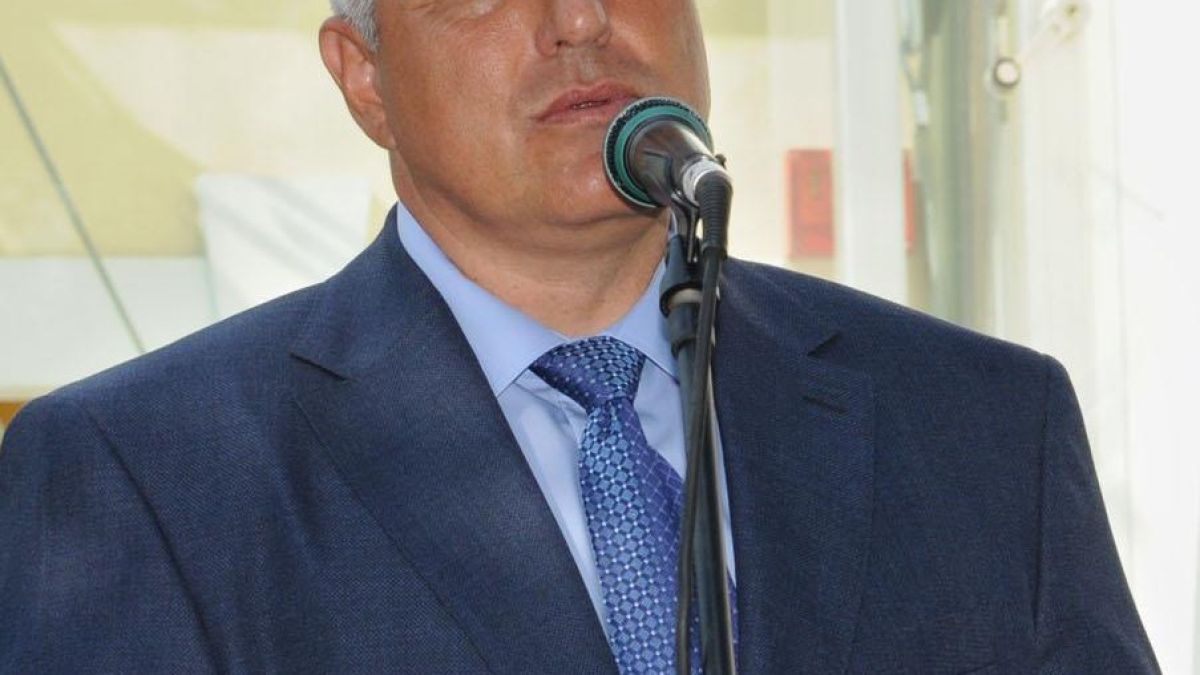 Бойко: В нашата партия нещата вървят, защото мъжете си говорим по мъжки, а жените – по женски