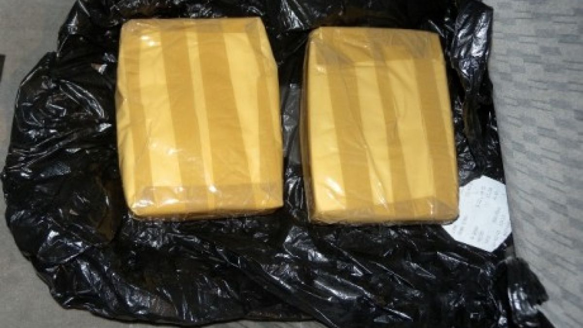 Арестуваха две българки с 4,5 кг хероин