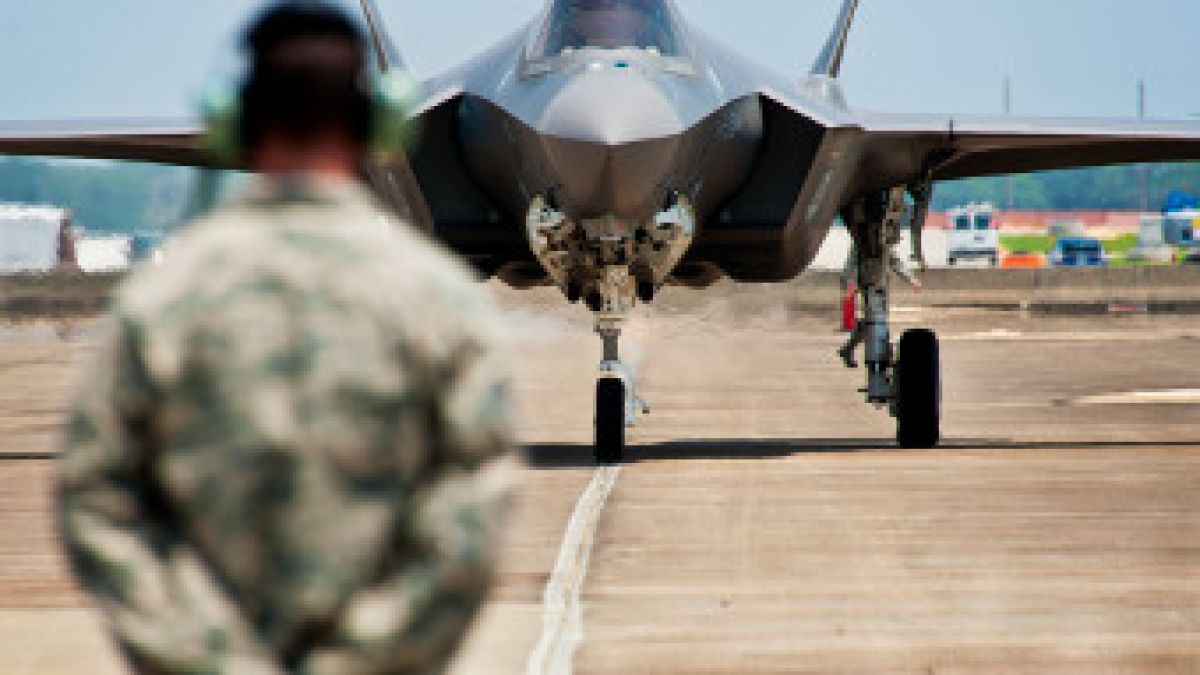 На американските изтребители F-35 отмениха забраната  да се движат по земята