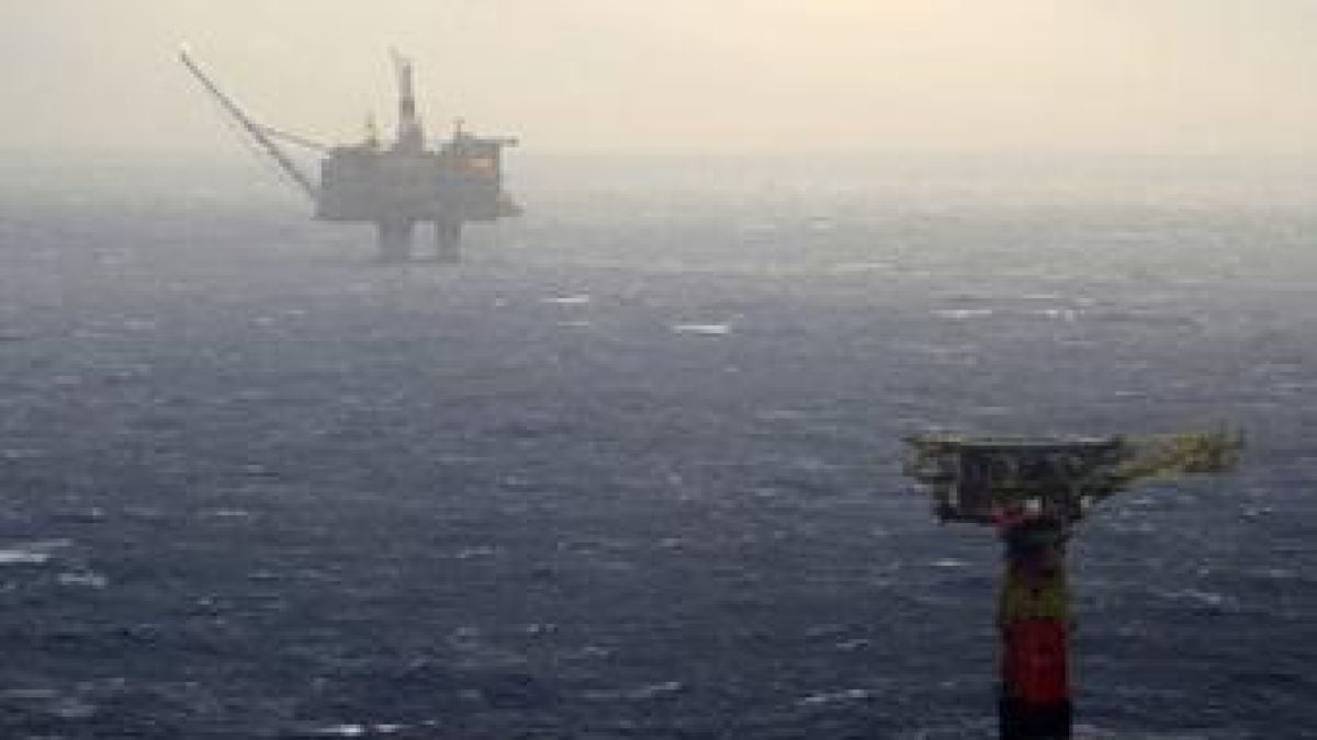 В Северно море изтече нефт от сонда