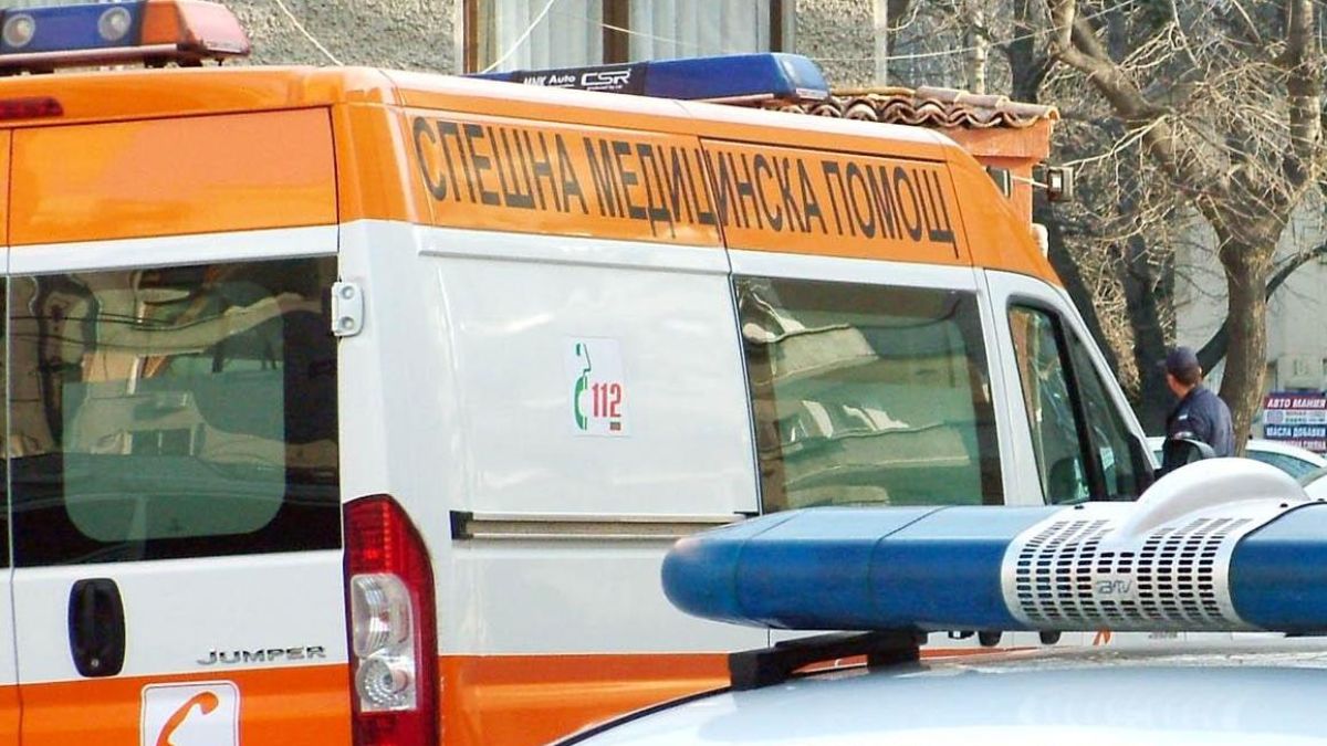 Пътен полицай загина в тежка катастрофа