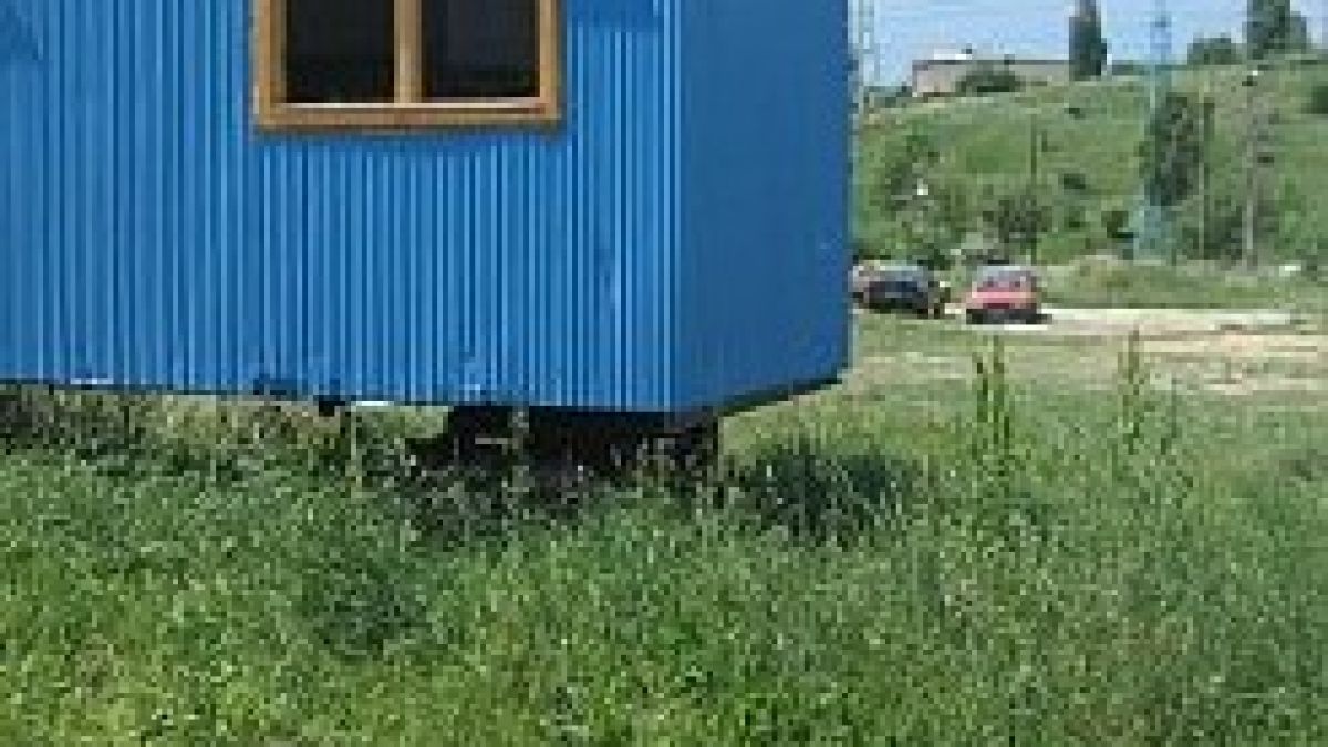 25 години учителка живее във фургон