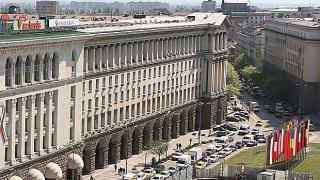 От днес минималната работна заплата става 270 лева