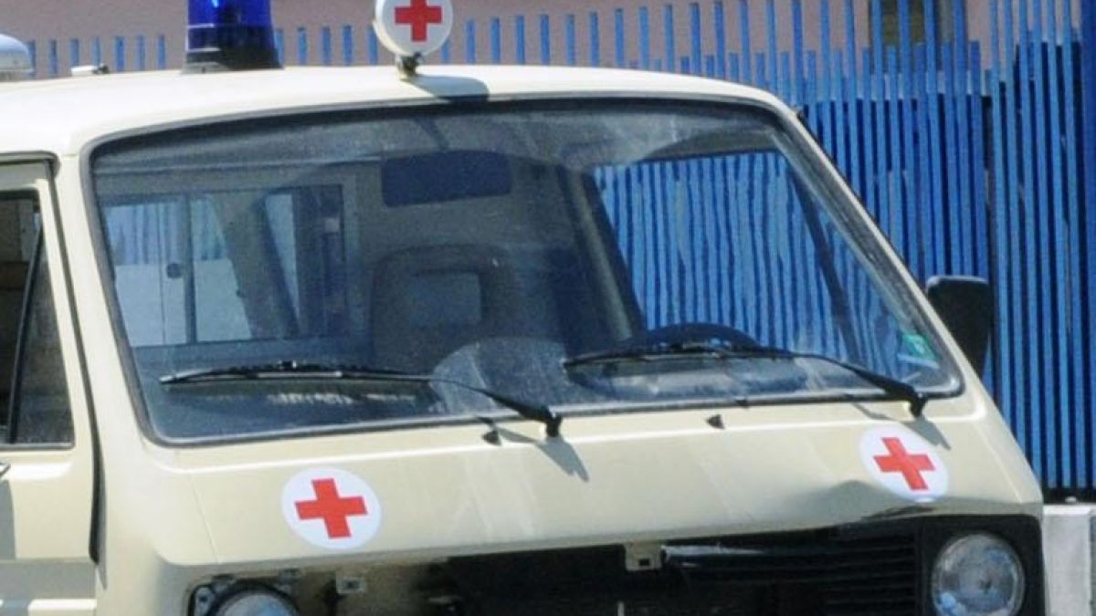 Дете на годинка падна от четвъртия етаж, остана живо 