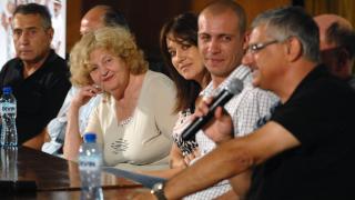 Лолова едва не обезглавила колега