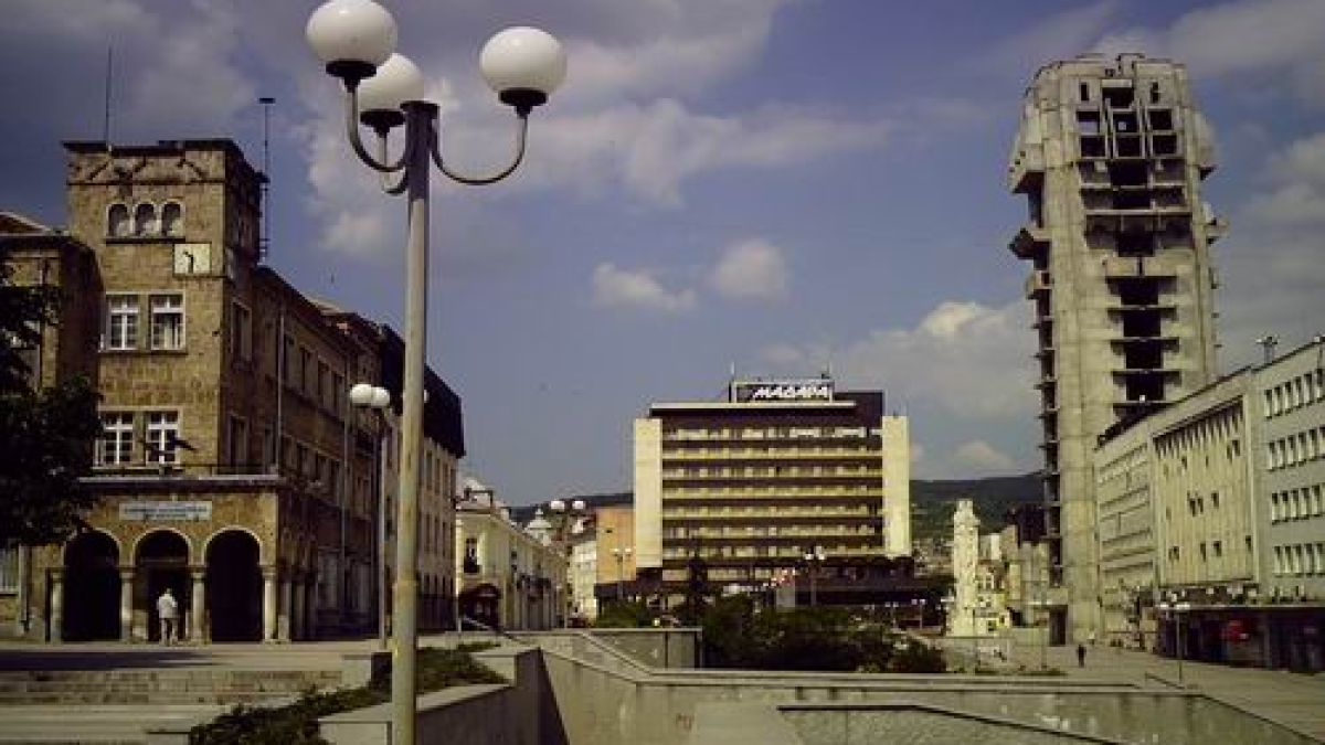 В памет на Присиян: Лудите в лудница! Убийците в затвора!