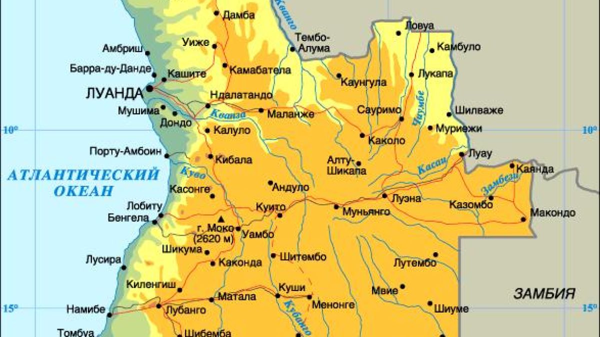 Самолет се разби в Ангола