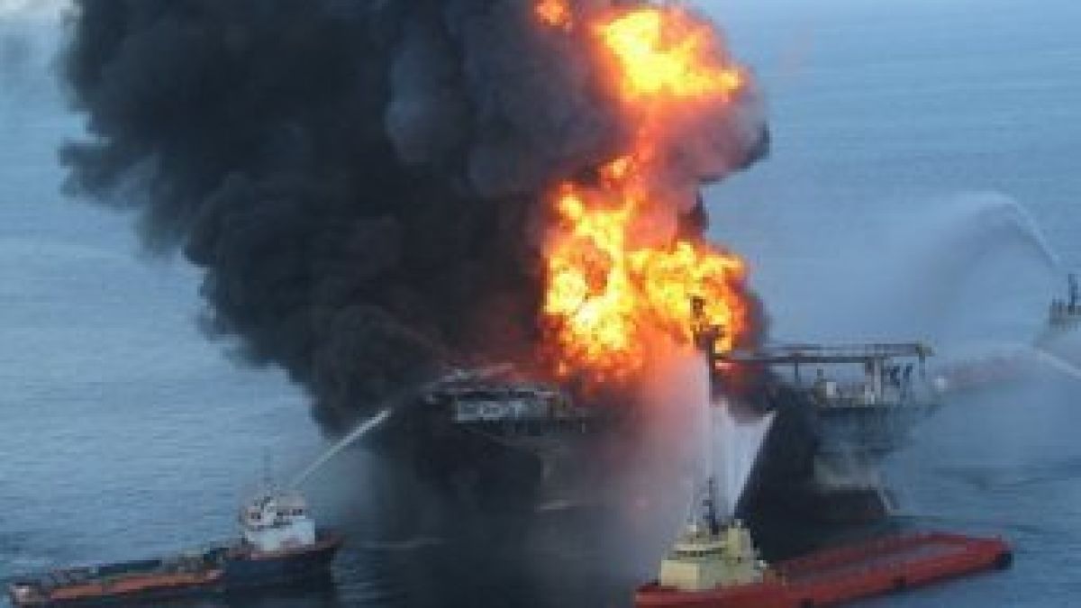 Определиха виновните за нефтения разлив в Мексиканския залив
