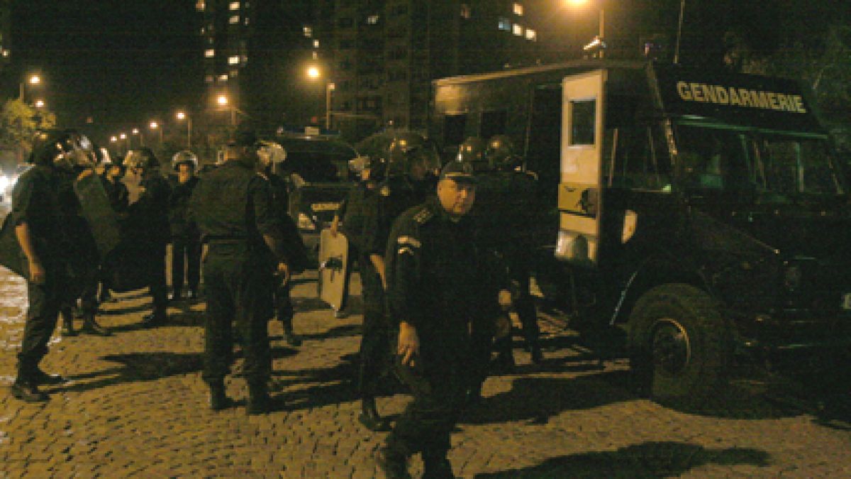 Ексклузивно за БЛИЦ: Роми гонят Илия Илиев от ДРОМ