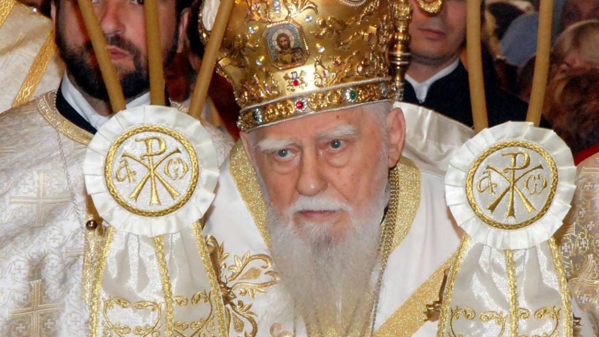 Патриархът ще спасява мира в страната