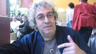Проф. Симо Лазаров: Вързани клавиши стреляха бомбички в публиката