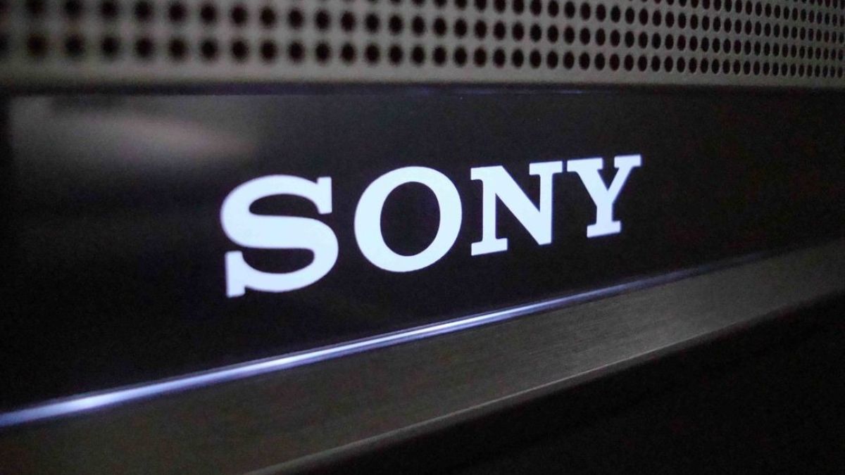 Японският гигант Sony потъва