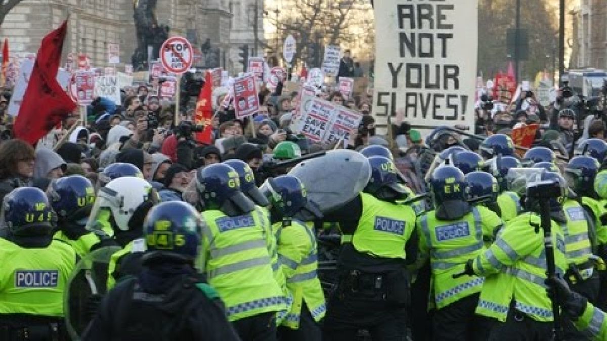 Хиляди студенти на протест в Лондон
