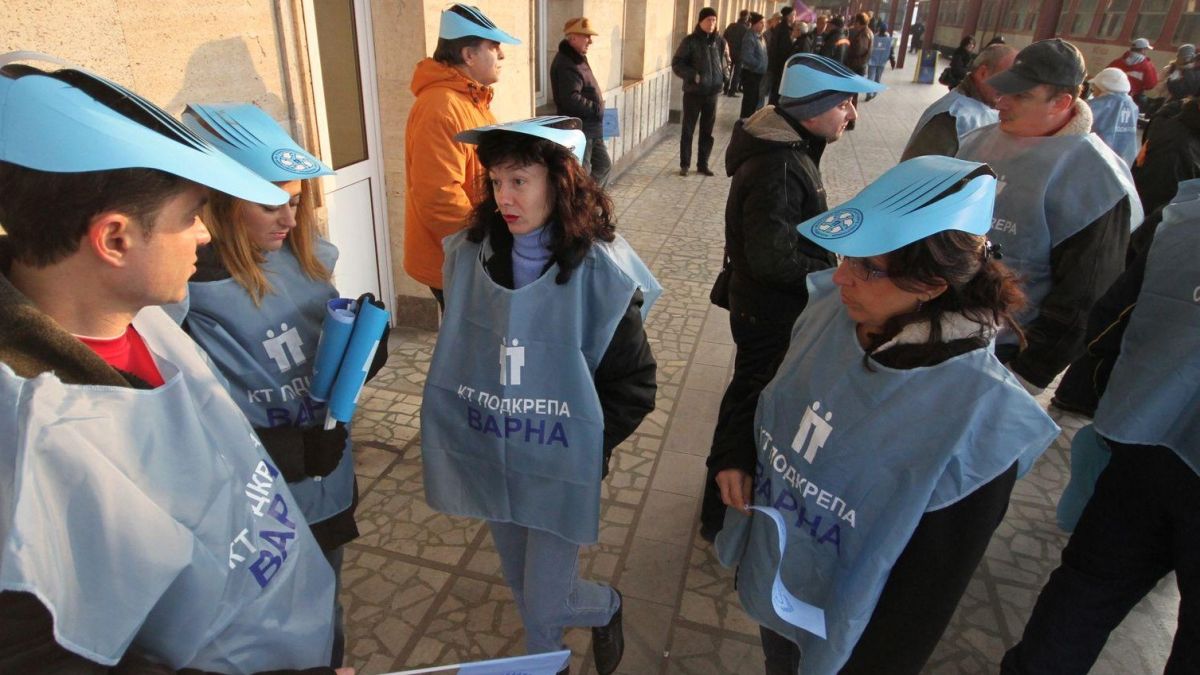 БДЖ заведе дела срещу стачкуващите