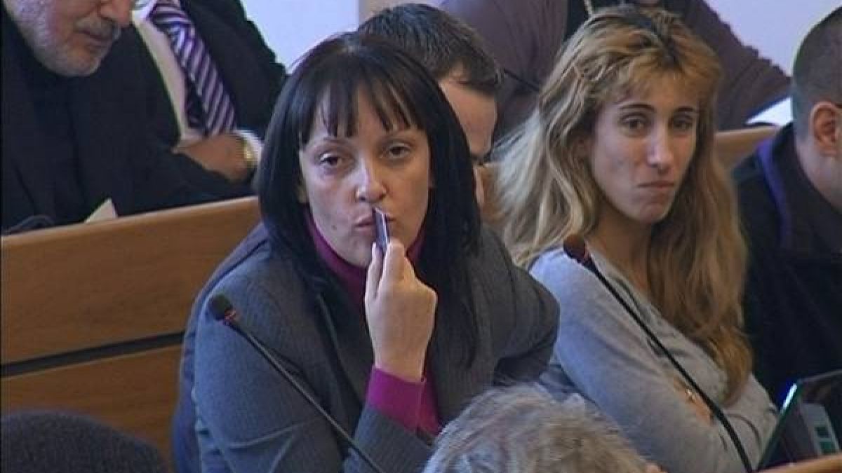 Партиец на ГЕРБ мачка правителството с БДЖ