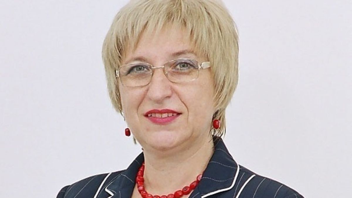 Цачева се мести в дома на Първанова до Любен Гоцев
