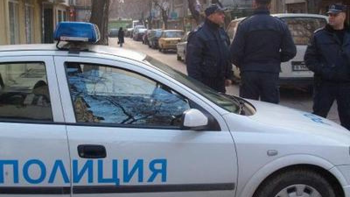 Пазарджиклия пазарува на лизинг с чужда лична карта