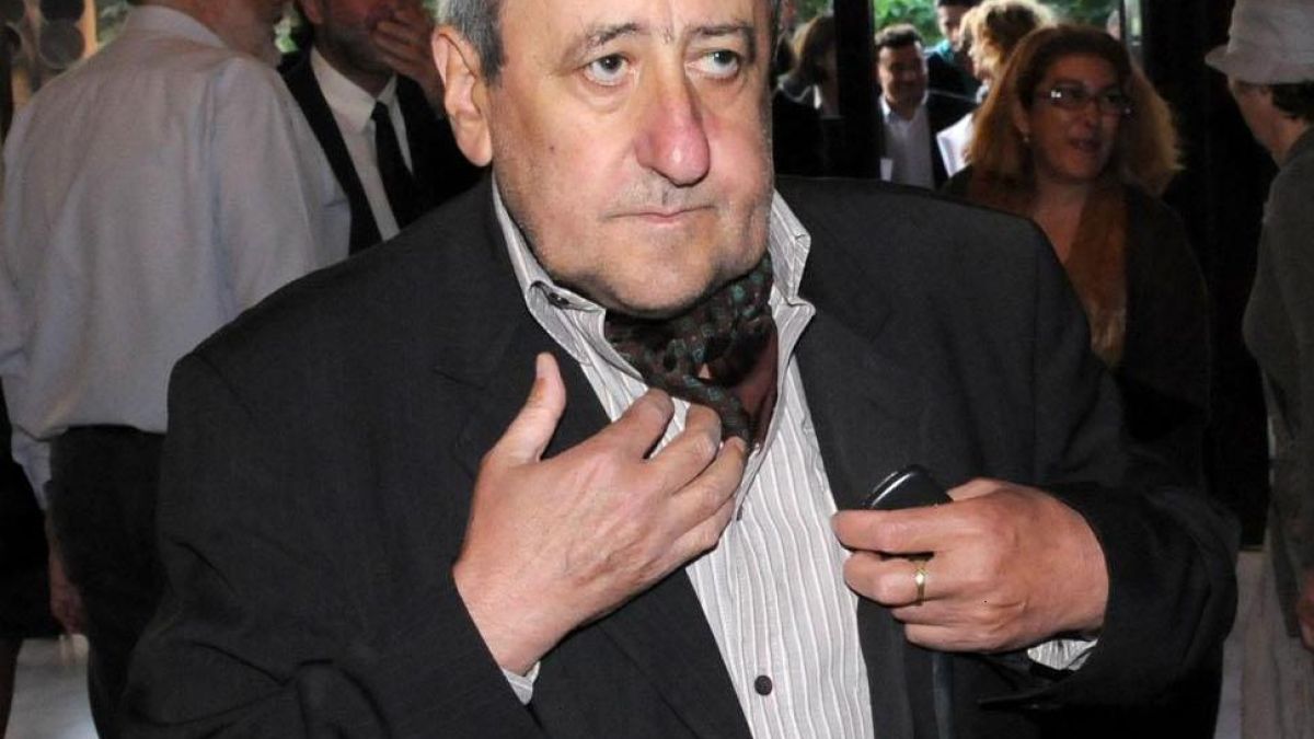 Почина Велко Кънев