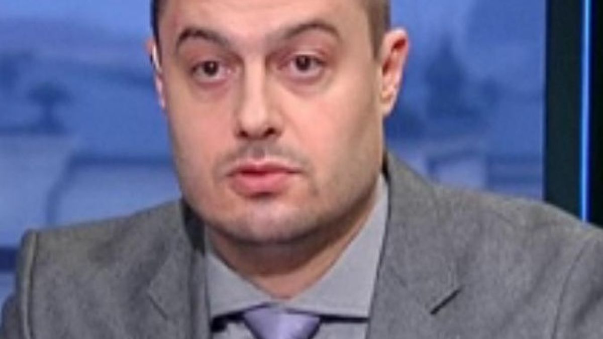Бареков: Дайте ме на Трактора да ме обработи с лопата